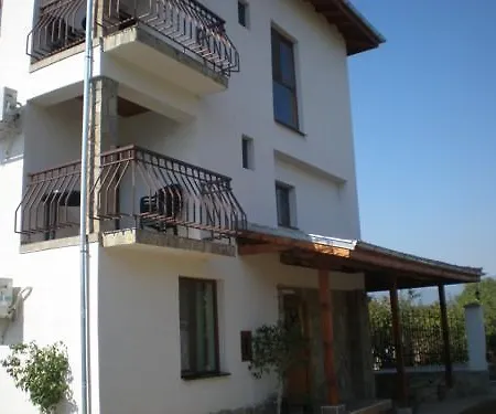 Ilona House Guest house